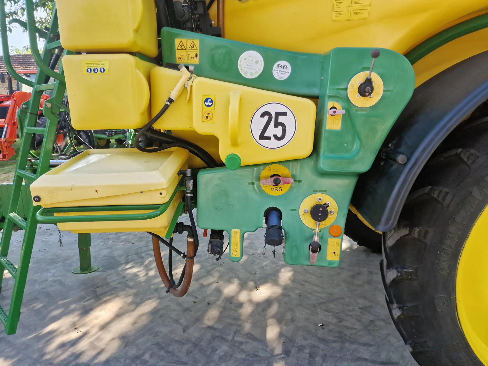  John Deere 832 | Mobile.bg   11