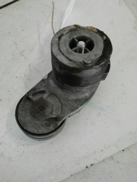 Обтегач пистов ремък Ауди А4 2.6 в6 (5)