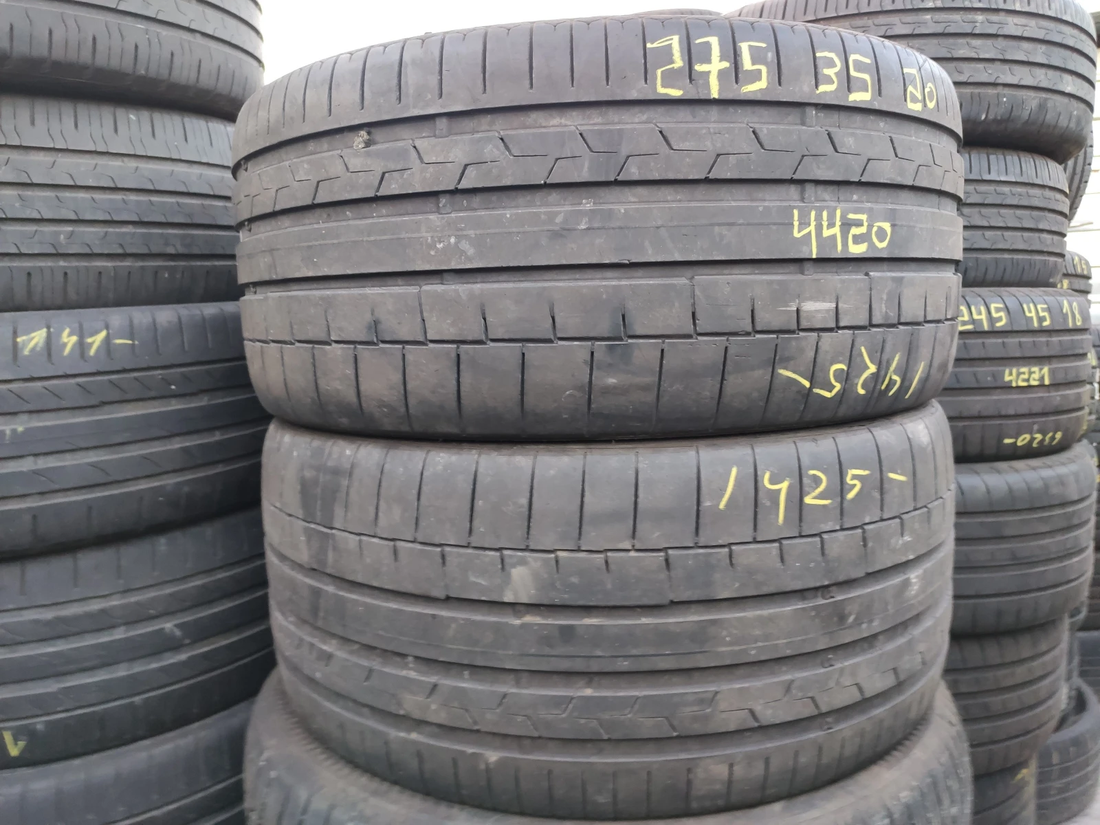 Гуми Летни 275/35R20, снимка 5 - Гуми и джанти - 54731200