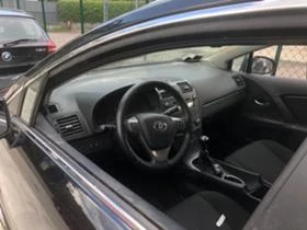 Toyota Avensis WAGON 2.2 D-4D  - САМО ЗА ЧАСТИ , снимка 3