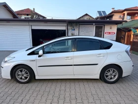Toyota Prius 1.8 HYBRID FULL ЕКСТРИ, снимка 3
