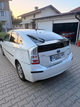 Toyota Prius 1.8 HYBRID FULL ЕКСТРИ, снимка 5
