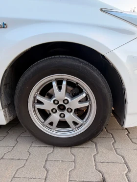 Toyota Prius 1.8 HYBRID FULL ЕКСТРИ, снимка 10