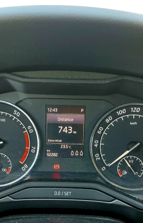 Skoda Superb 52.300 KM  1.8 TSI Bi-Xenon | Mobile.bg    8