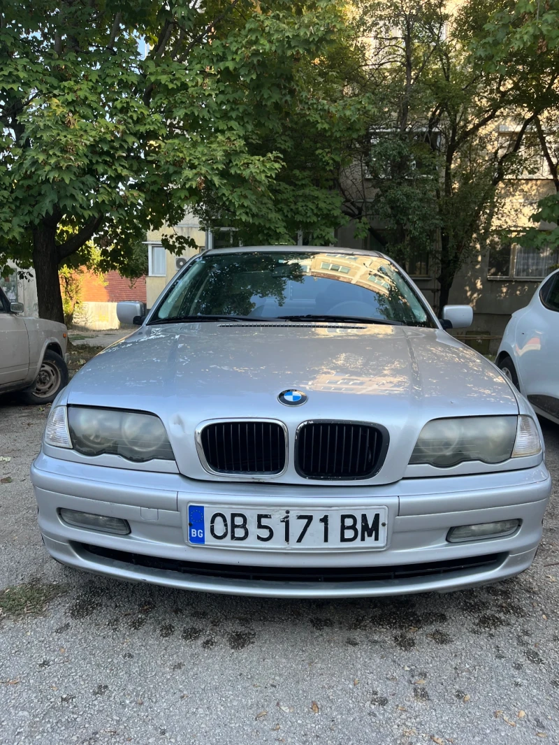 BMW 320, снимка 1 - Автомобили и джипове - 47332513