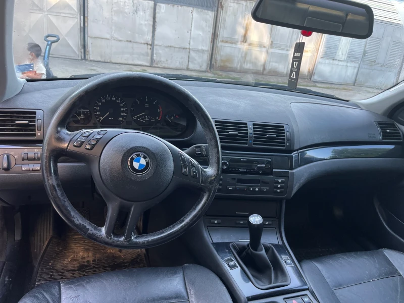 BMW 320, снимка 3 - Автомобили и джипове - 47332513