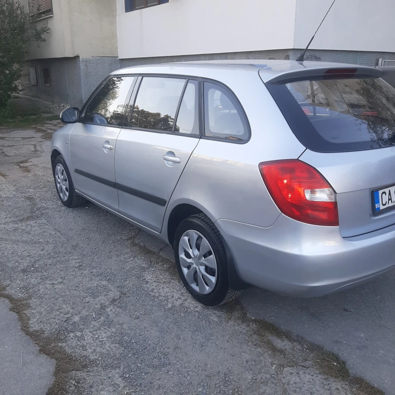 Skoda Fabia 1.9 tdi-105 kc., снимка 2 - Автомобили и джипове - 47925034