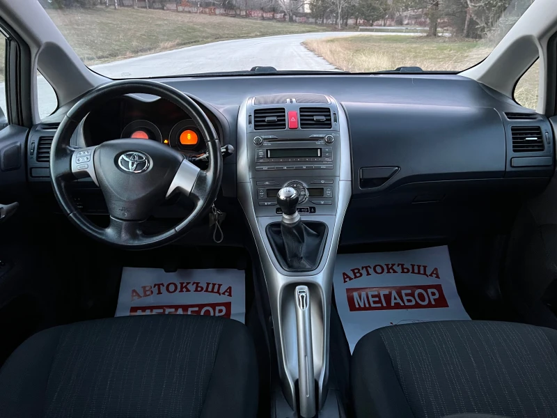 Toyota Auris 1.6 VVTi/125 p.s, снимка 10 - Автомобили и джипове - 48437750