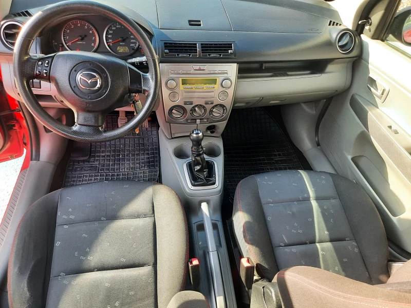 Mazda 2, снимка 16 - Автомобили и джипове - 49523017