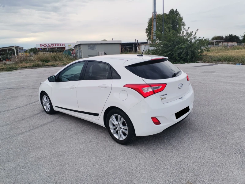 Hyundai I30 1.6, снимка 5 - Автомобили и джипове - 48714919