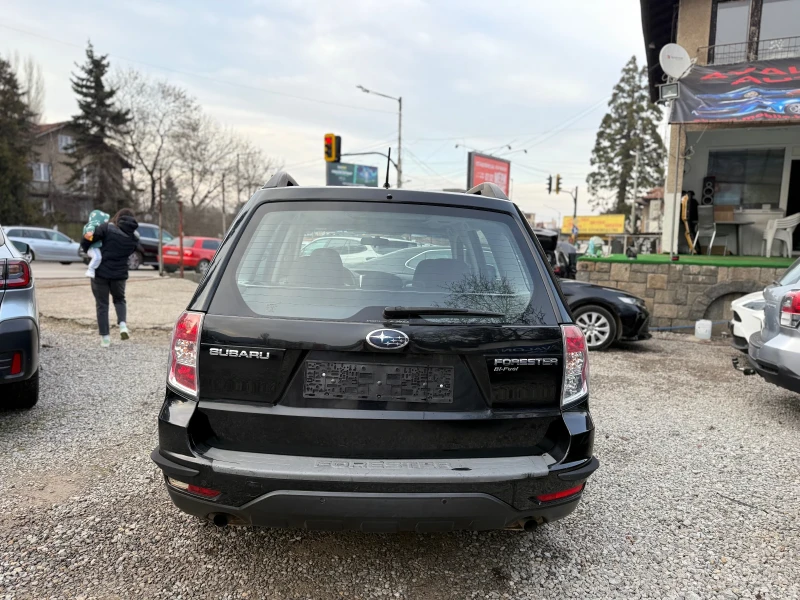 Subaru Forester 2.0 LPG Executive, снимка 5 - Автомобили и джипове - 48985521