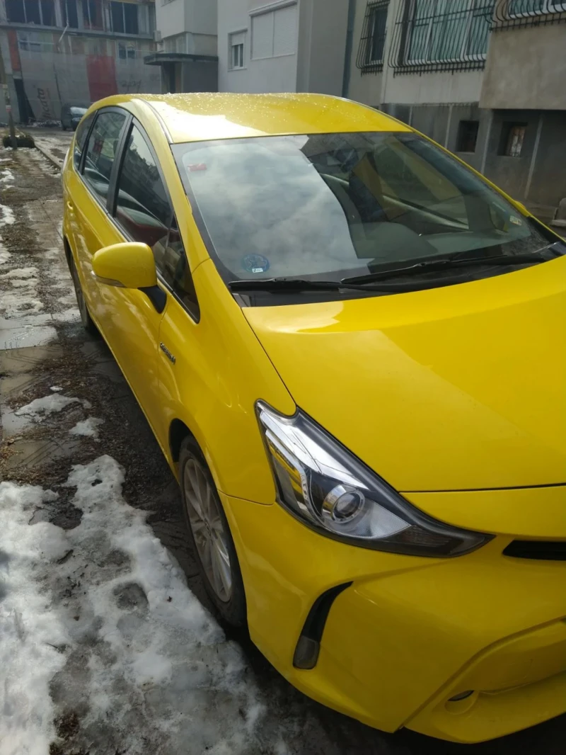 Toyota Prius Седем места, снимка 4 - Автомобили и джипове - 49302172