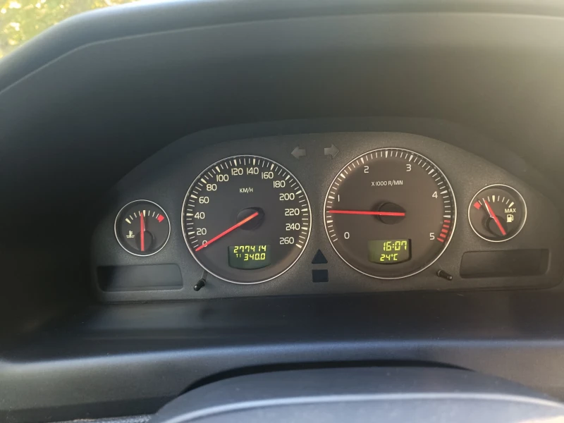 Volvo S60 2.4 D 5, снимка 4 - Автомобили и джипове - 51813860