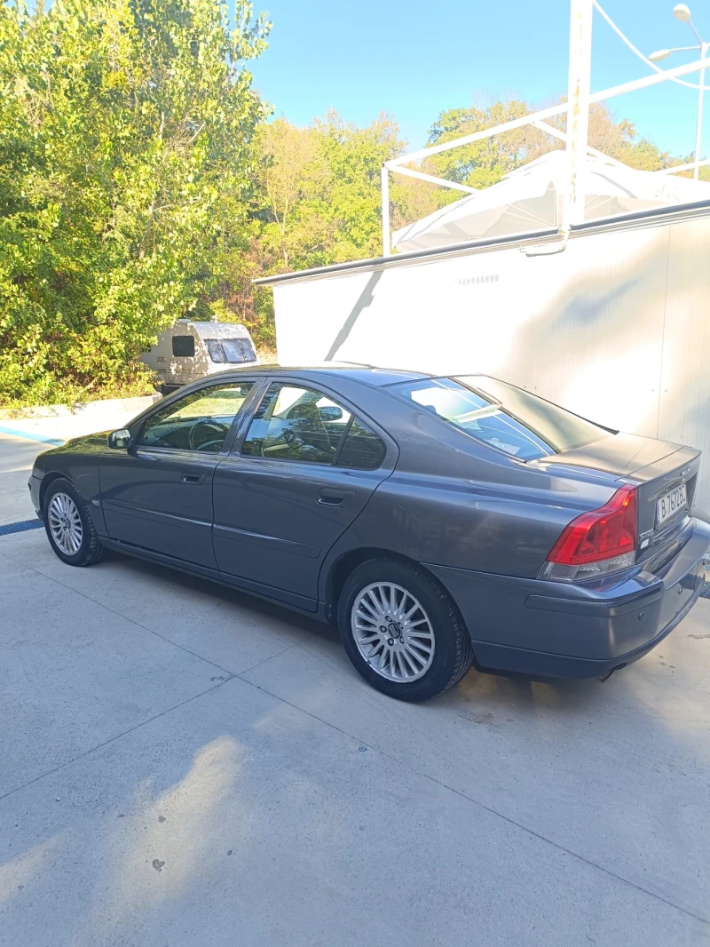 Volvo S60 2.4 D 5, снимка 2 - Автомобили и джипове - 51813860