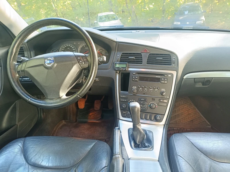 Volvo S60 2.4 D 5, снимка 12 - Автомобили и джипове - 51813860