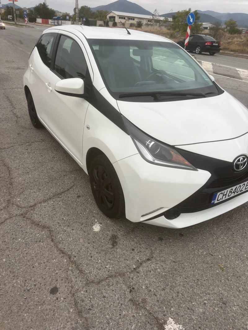 Toyota Aygo, снимка 4 - Автомобили и джипове - 52149334