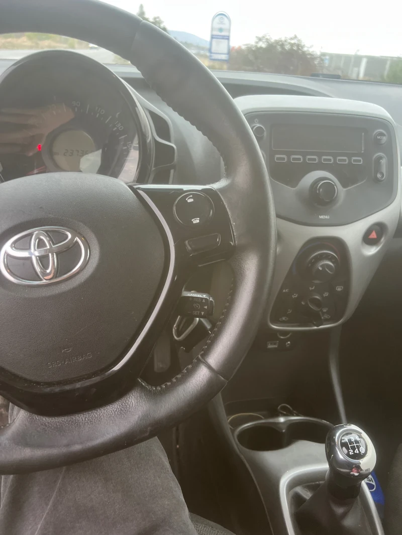 Toyota Aygo, снимка 2 - Автомобили и джипове - 52149334
