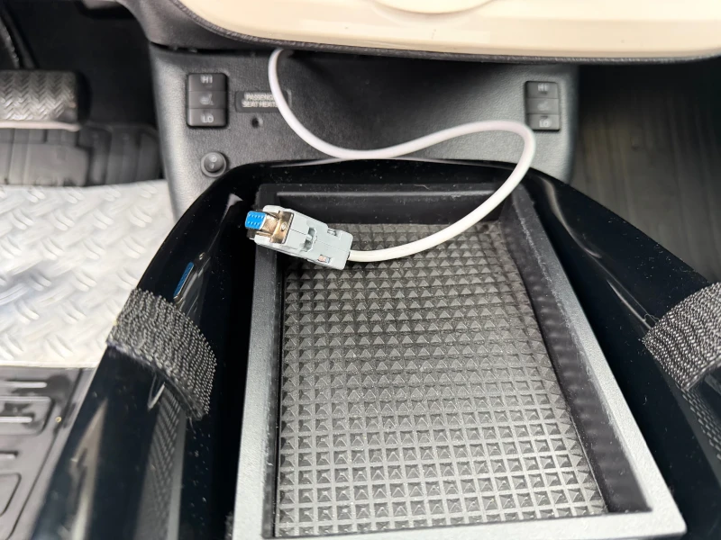 Toyota Prius 1.8 Hibrid , снимка 7 - Автомобили и джипове - 52916452