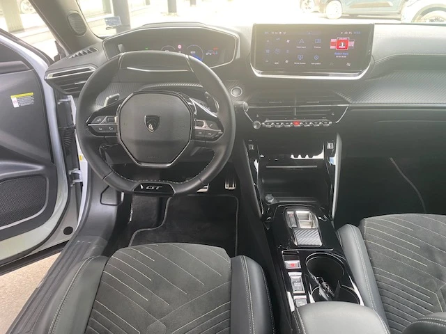 Peugeot 2008 GT 1.5 BlueHDi 130 EAT8 EURO 6.4 - изображение 9