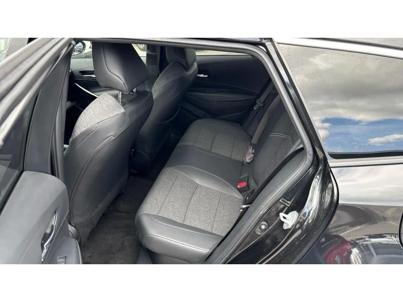 Toyota Corolla TS 1.8HSD EXECUTIVE PLUS, снимка 11 - Автомобили и джипове - 54853102
