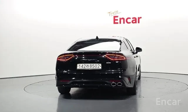 Kia Stinger 2.2 CRDi AWD Platinum | HUD | AWD, снимка 4 - Автомобили и джипове - 55546750