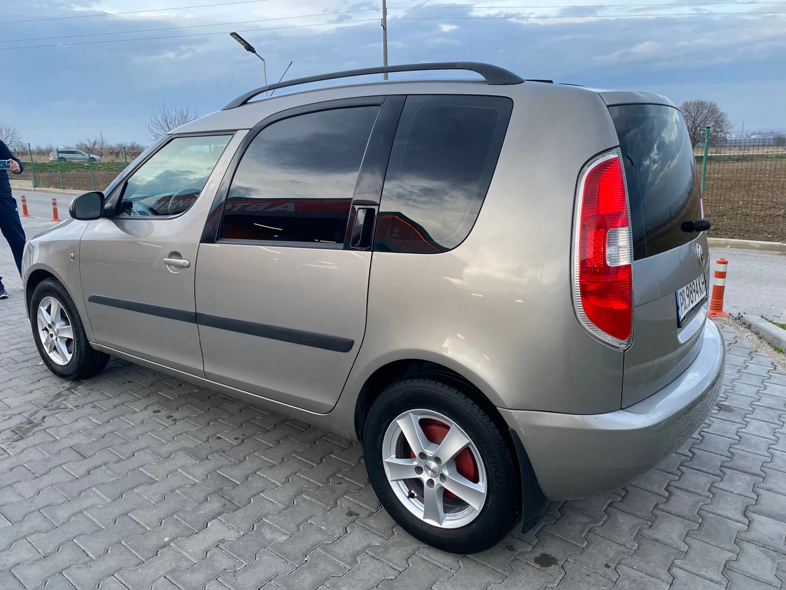 Skoda Roomster 1.6 16V 105 - изображение 3