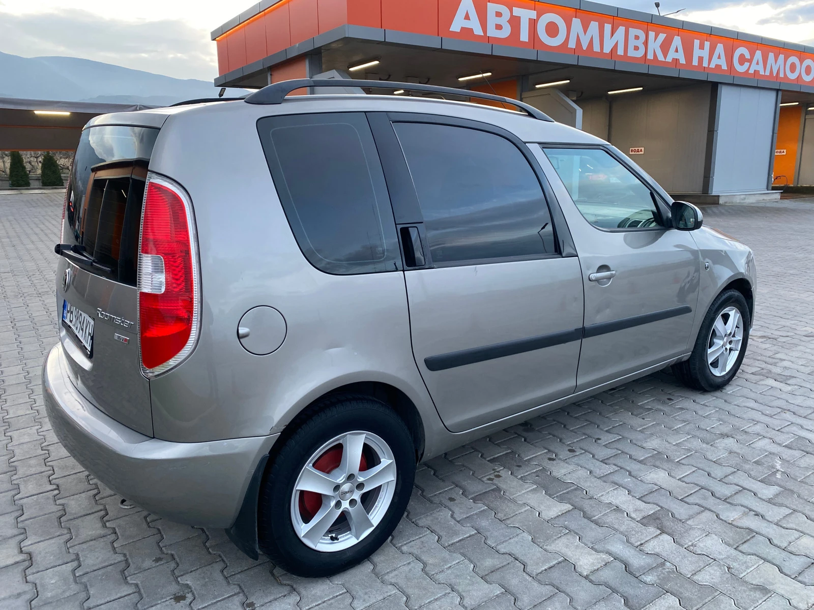 Skoda Roomster 1.6 16V 105 - изображение 5