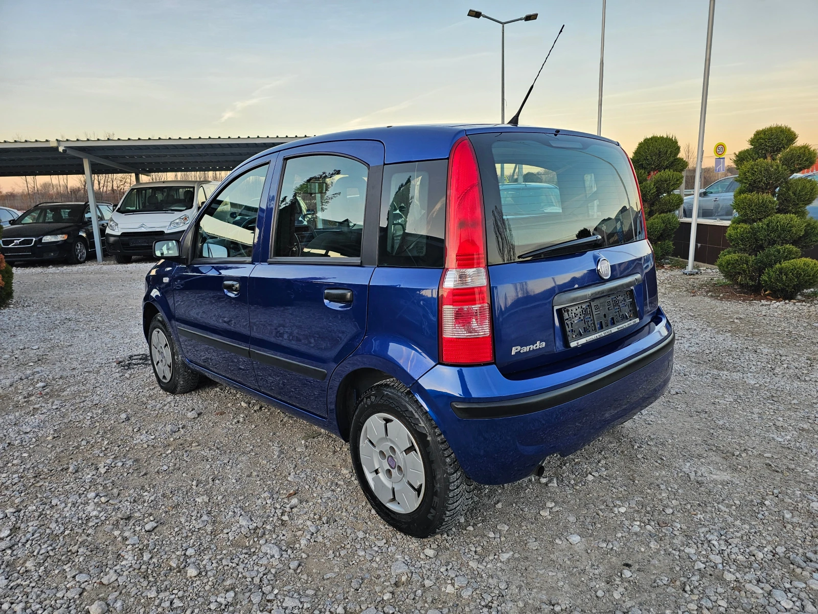 Fiat Panda 1.1 БЕНЗИН ! ! РЕАЛНИ КИЛОМЕТРИ ! ! КЛИМАТИК - изображение 3