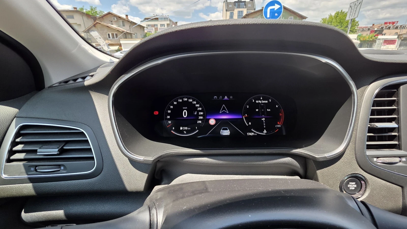 Renault Megane MEGANE Sedan Intense TCe 140 бензин EDC - изображение 6