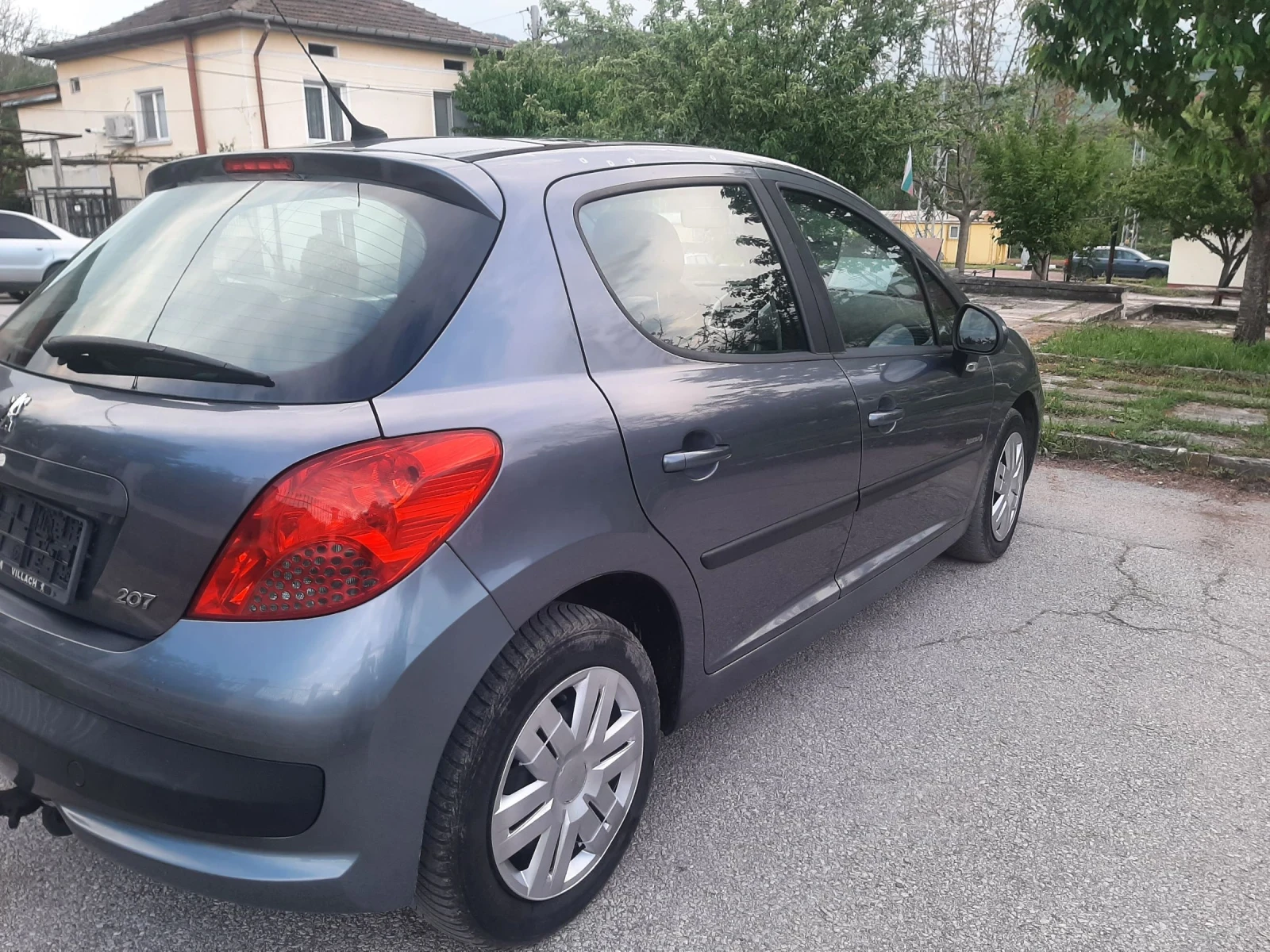 Peugeot 207 1.4i KLIMATRON PANORAMA - изображение 9