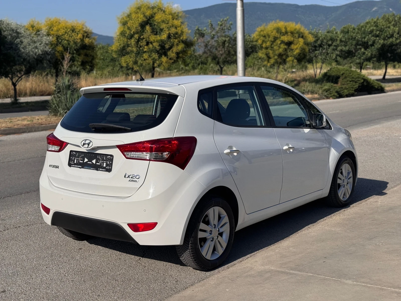Hyundai Ix20 1.4CRDI 90кс * NAVI* ПАРКТРОНИК*  - изображение 5
