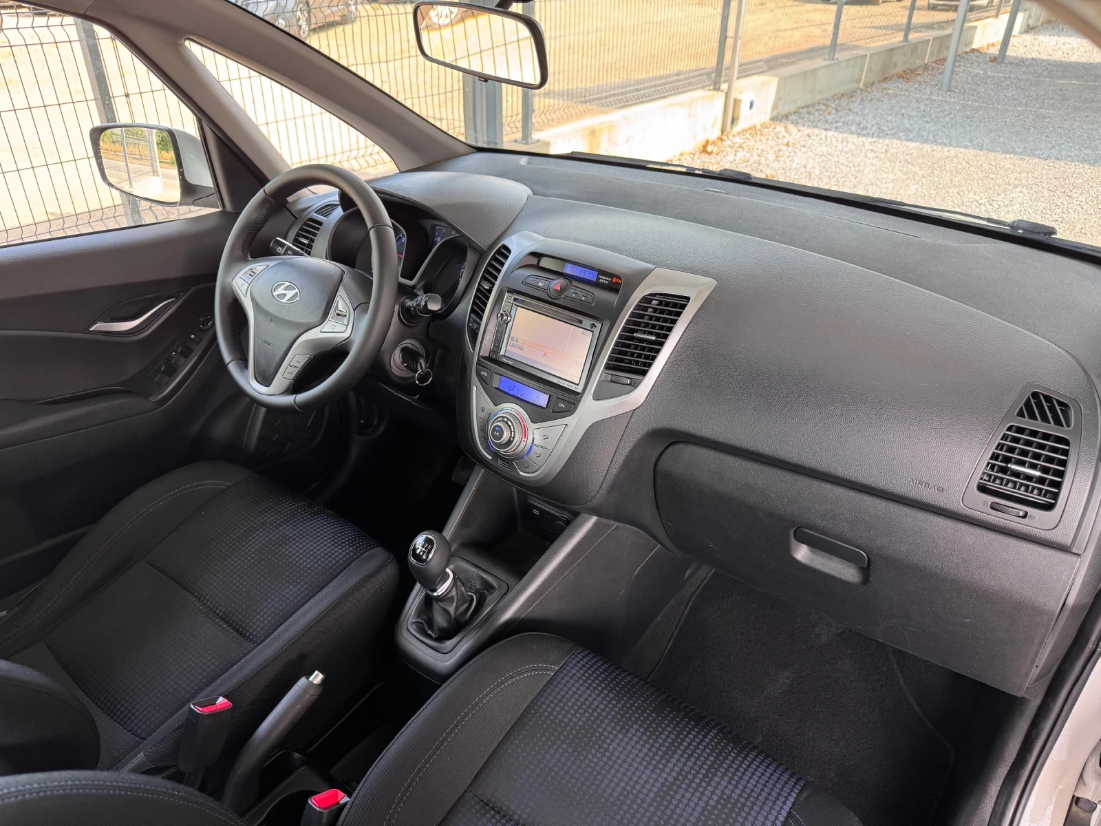 Hyundai Ix20 1.4CRDI 90кс * NAVI* ПАРКТРОНИК*  - изображение 10