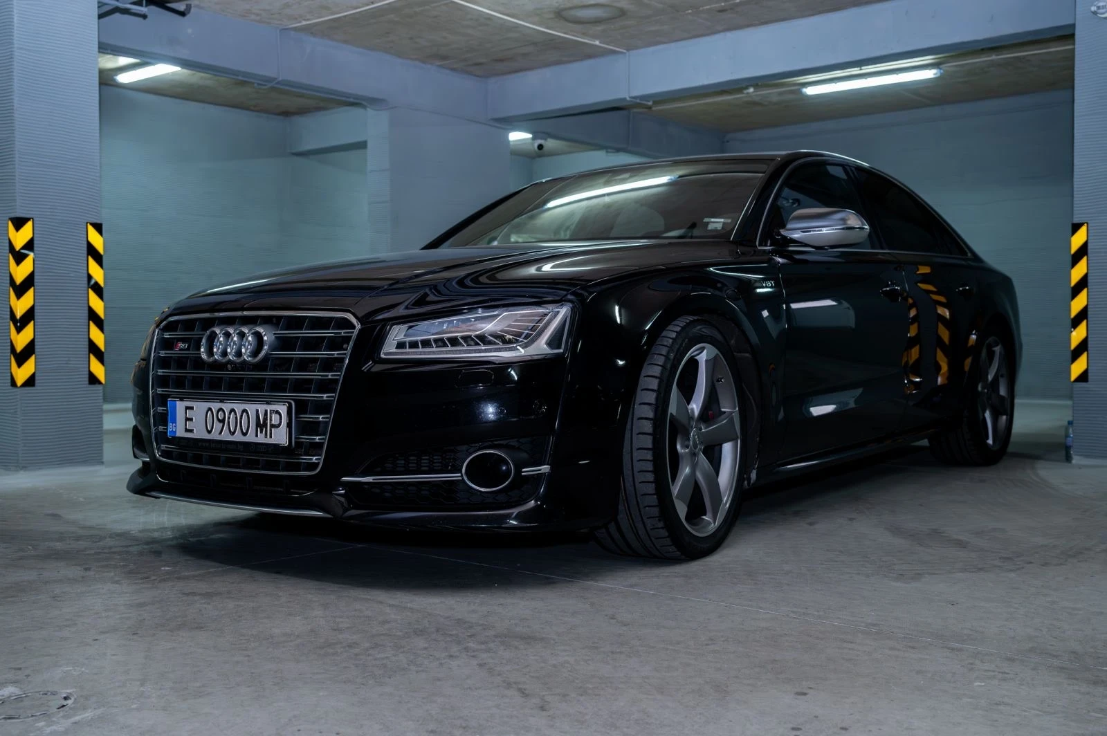 Audi S8  - изображение 3