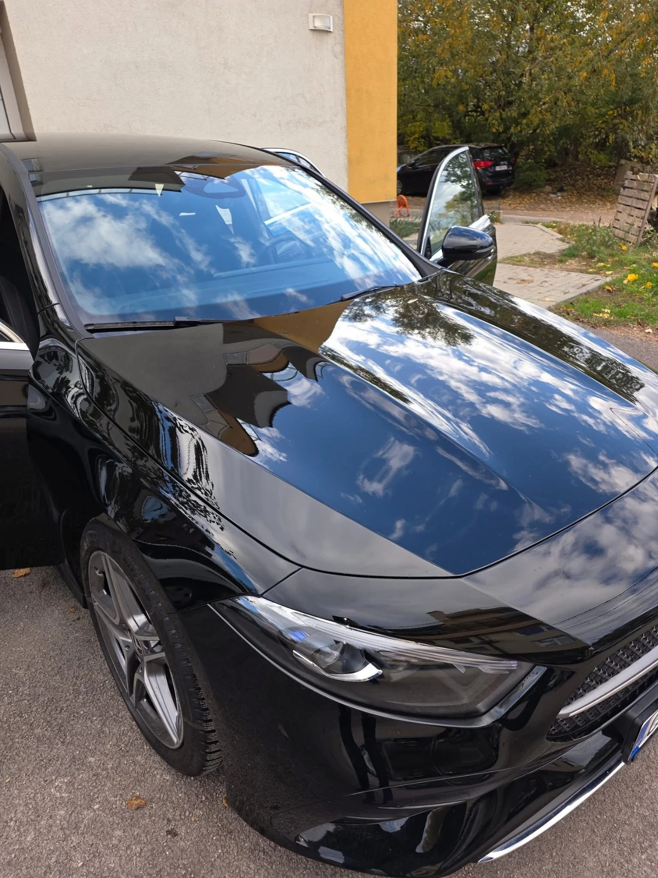 Mercedes-Benz A 180 AMG-Line - изображение 3