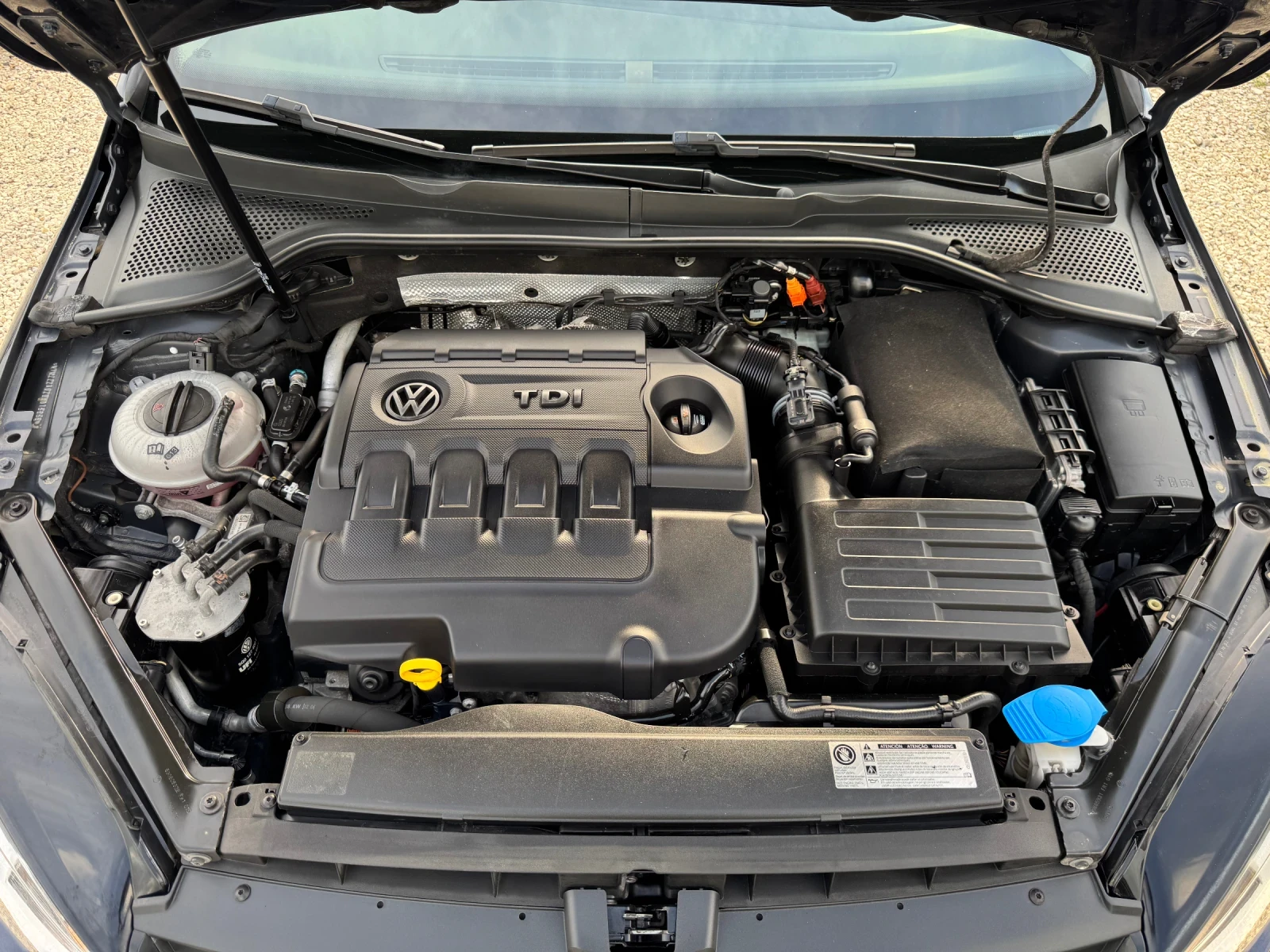 VW Golf 1.6TDI  | Mobile.bg   15