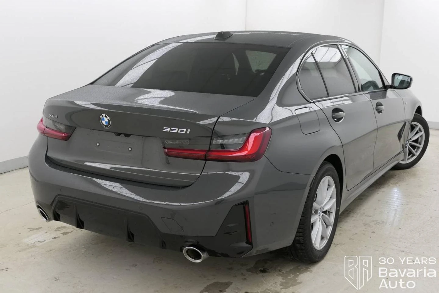 BMW 330 i xDrive M Sport Paket Sportautomatic | Mobile.bg   3