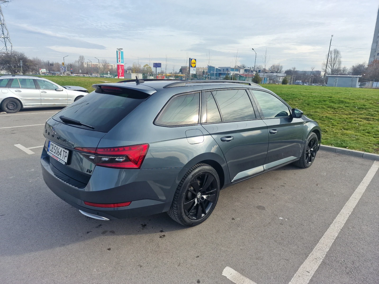 Skoda Superb Sportline - изображение 5