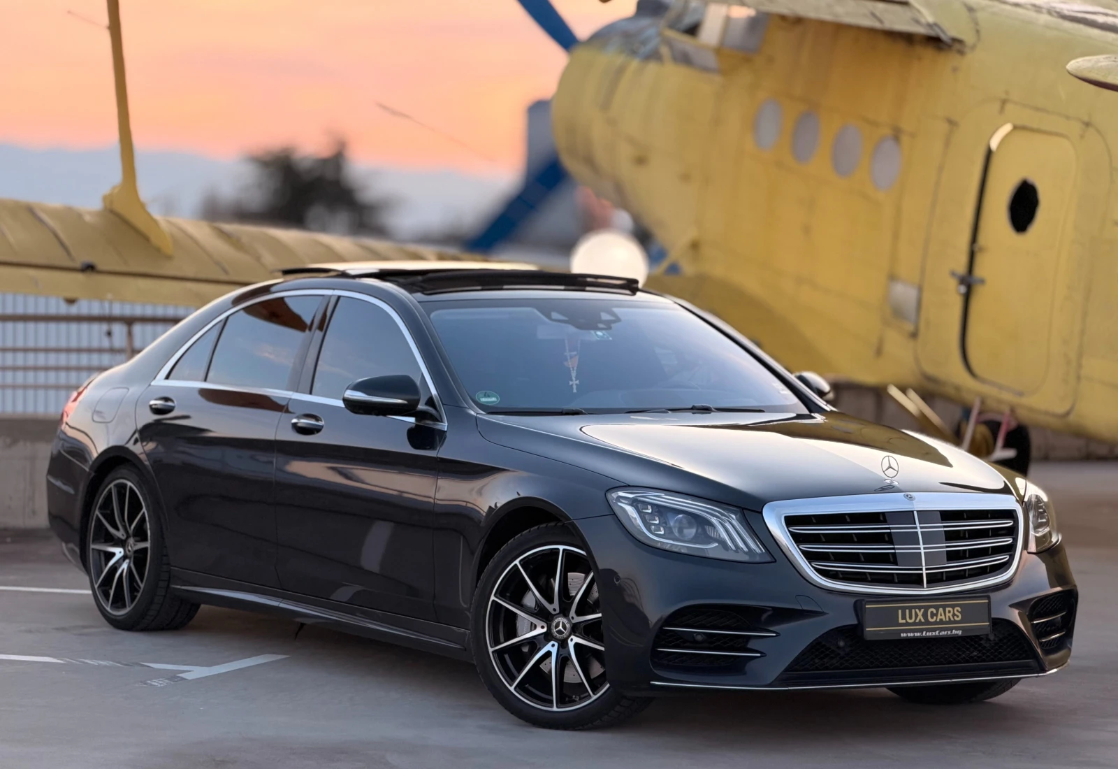 Mercedes-Benz S 560 - Amg - Long - 4-matic- Full- 3xTV- Burmester -