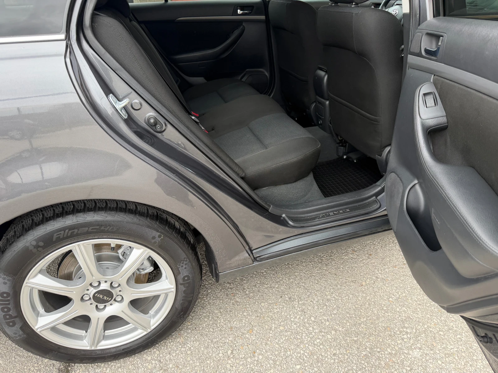 Toyota Avensis 2.0D4-D 126к.с. T25 FACE ГЕРМАНИЯ, снимка 14 - Автомобили и джипове - 53788384