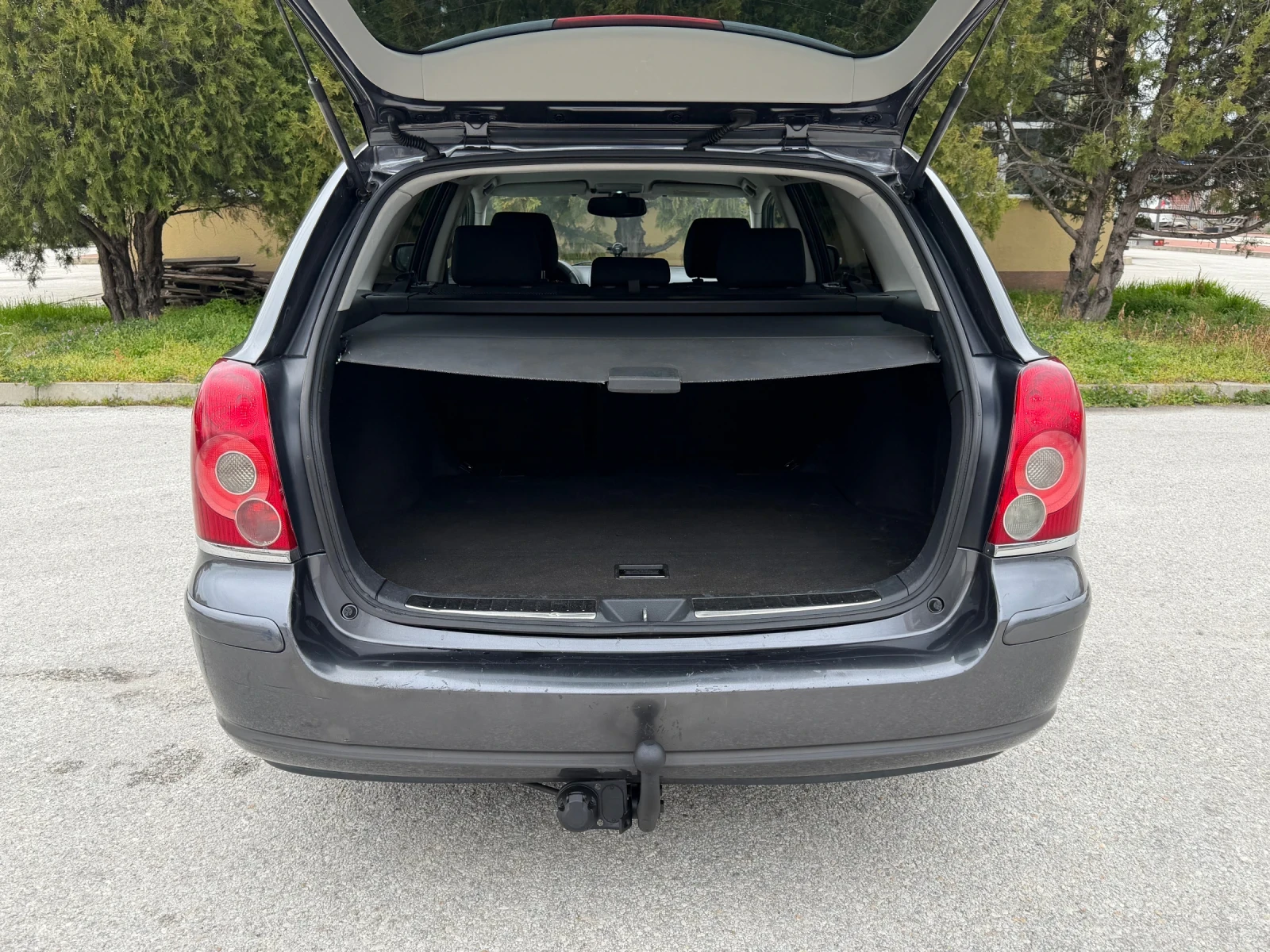 Toyota Avensis 2.0D4-D 126к.с. T25 FACE ГЕРМАНИЯ, снимка 5 - Автомобили и джипове - 53788384