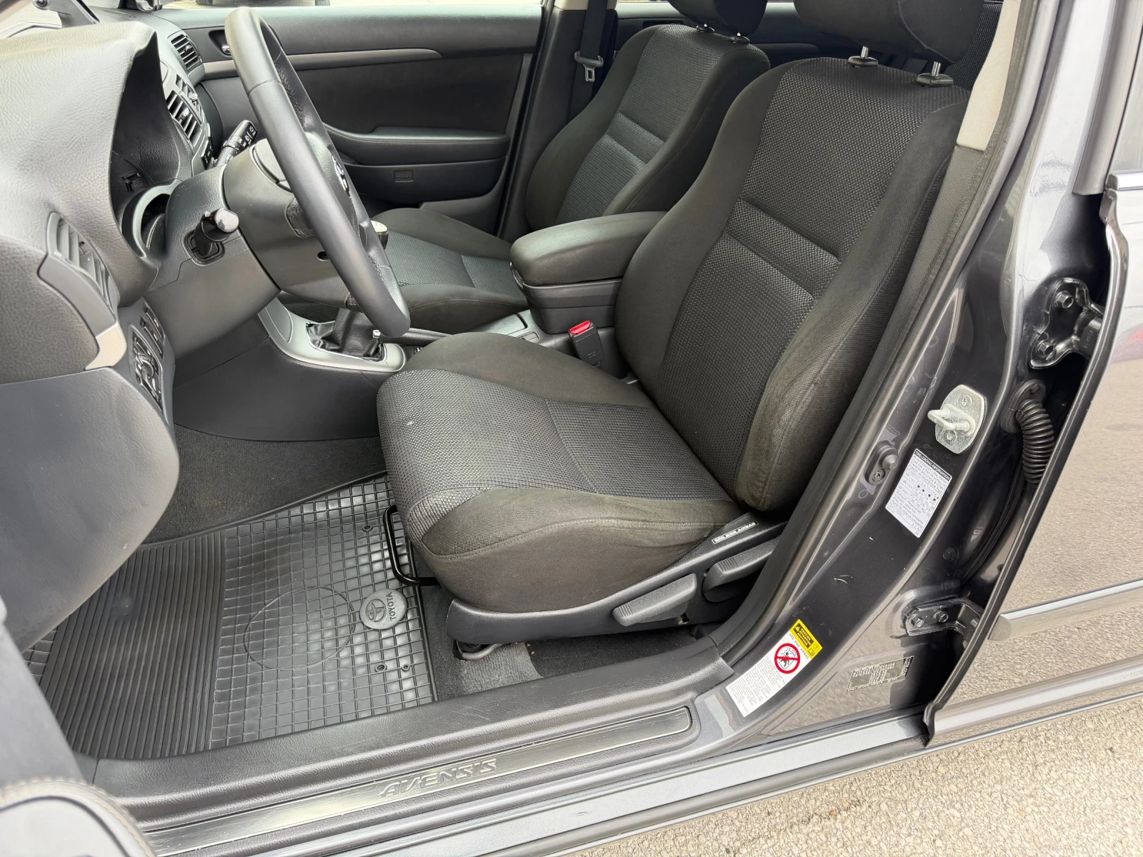 Toyota Avensis 2.0D4-D 126к.с. T25 FACE ГЕРМАНИЯ, снимка 12 - Автомобили и джипове - 53788384