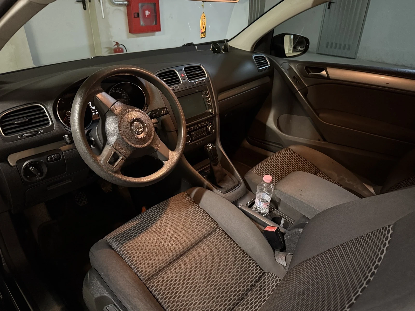 VW Golf 1.6, снимка 4 - Автомобили и джипове - 53801442