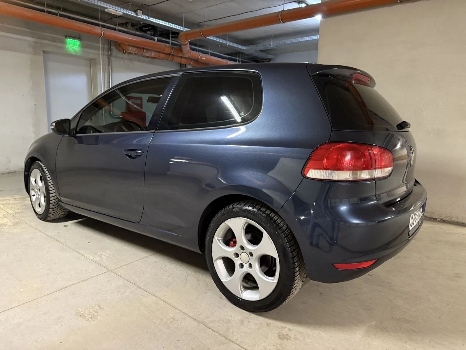 VW Golf 1.6, снимка 2 - Автомобили и джипове - 53801442