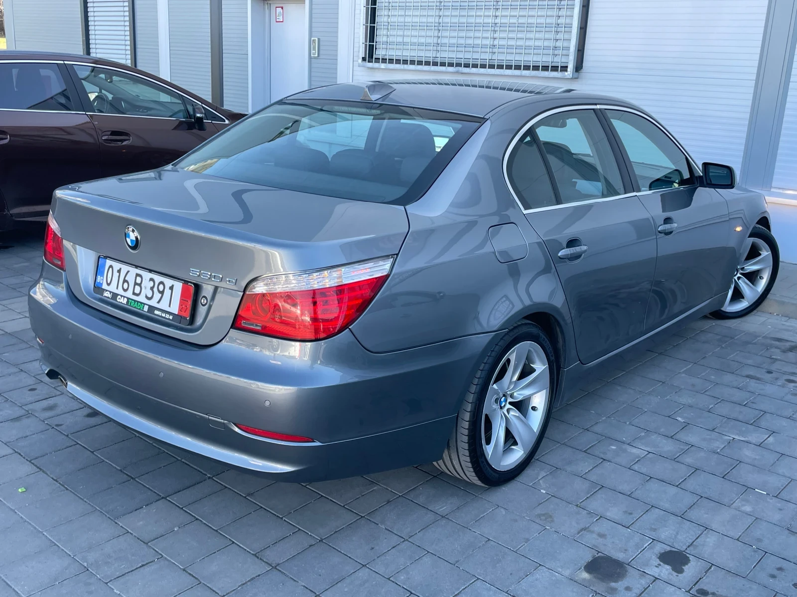 BMW 530 FACE/SAT ��������� �����/235hp/18������/������ | Mobile.bg � ����������� 4