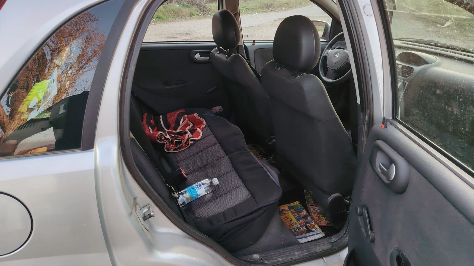 Opel Corsa 1.2-БЕНЗИН, снимка 10 - Автомобили и джипове - 53990078