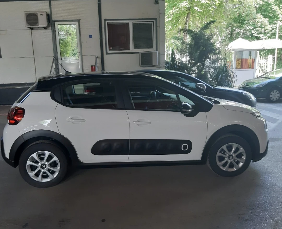 Citroen C3 1.2, снимка 3 - Автомобили и джипове - 54285706