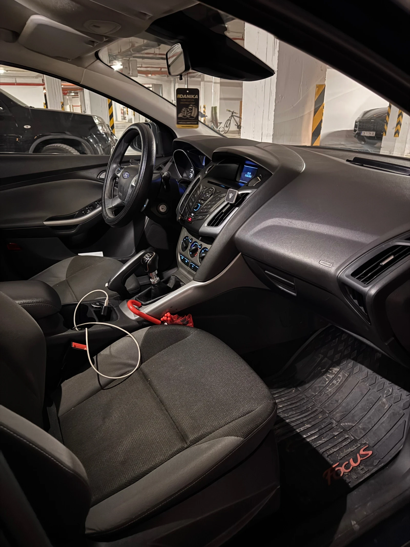 Ford Focus 1.6 TDCI , снимка 7 - Автомобили и джипове - 54301886