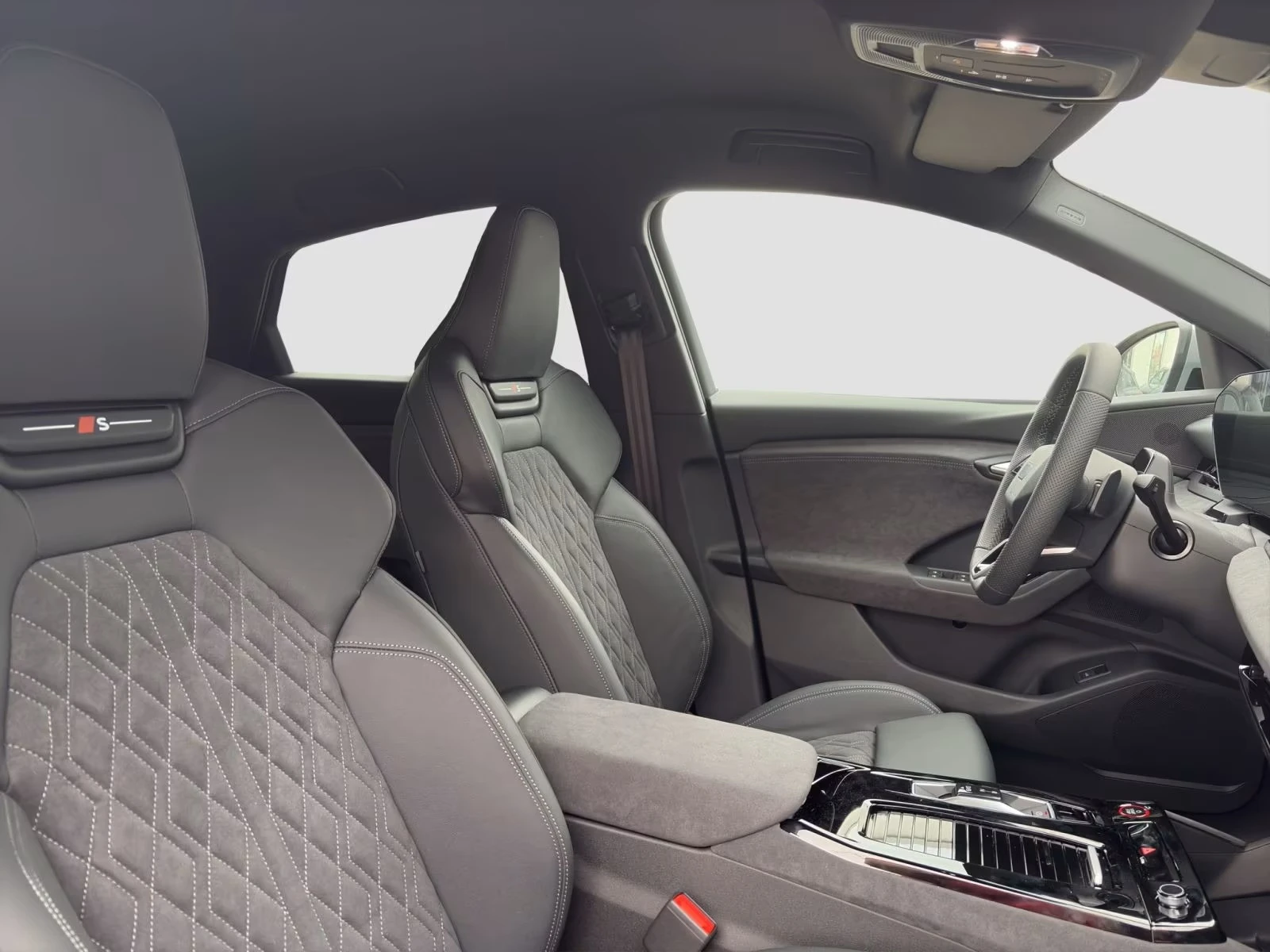 Audi E-Tron SQ6 S LINE 360 CAMERA , снимка 13 - Автомобили и джипове - 54370927