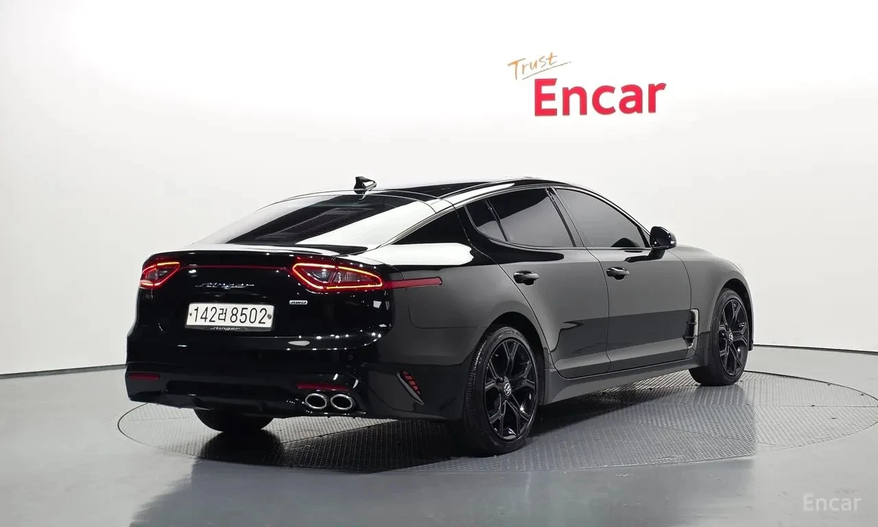 Kia Stinger 2.2 CRDi AWD Platinum | HUD | AWD, снимка 2 - Автомобили и джипове - 55546750