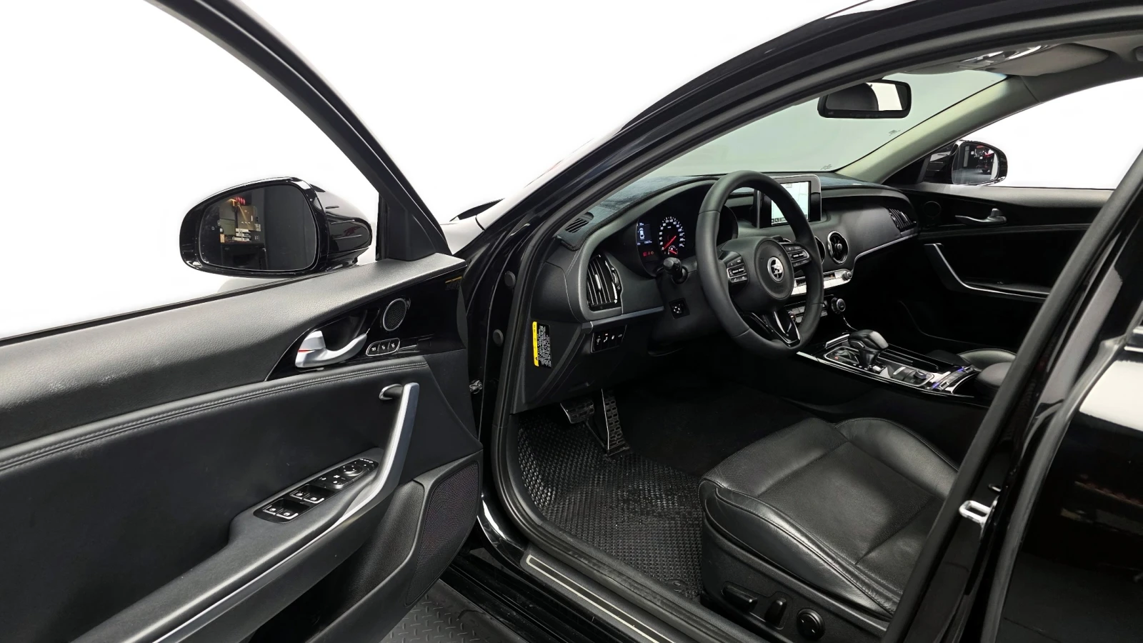 Kia Stinger 2.2 CRDi AWD Platinum | HUD | AWD, снимка 10 - Автомобили и джипове - 55546750